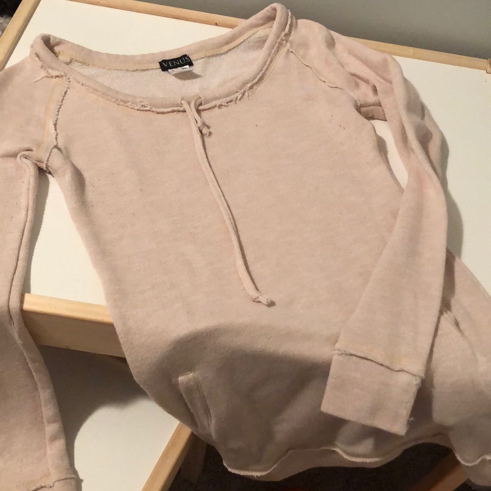 Tunic length tan sweater by Venus